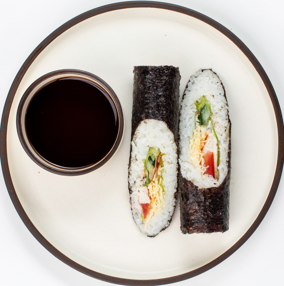 Ролл Футомаки Цезарь Бистро