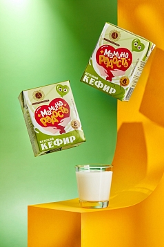 Кефир Мамина радость 3,2% 210г