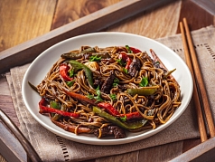 Лапша гречневая говядина/овощи 1кг Корона Фуд